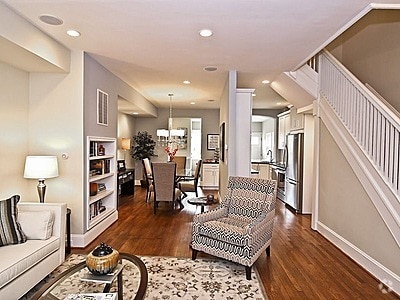 Building Photo - 650 Kenyon St NW Rental