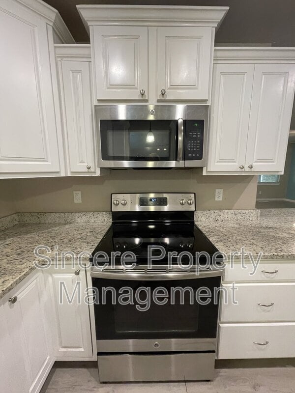 Photo - 120 N Ranchwood Blvd