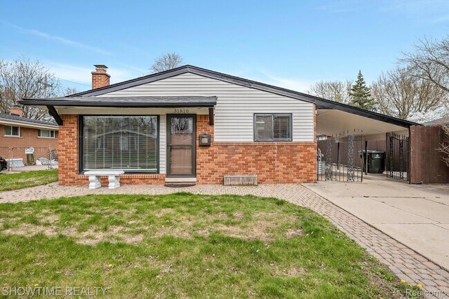Photo - 31810 Briar Ln