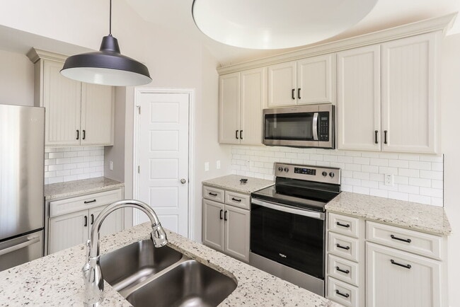 Photo - 10404 Talus Dr