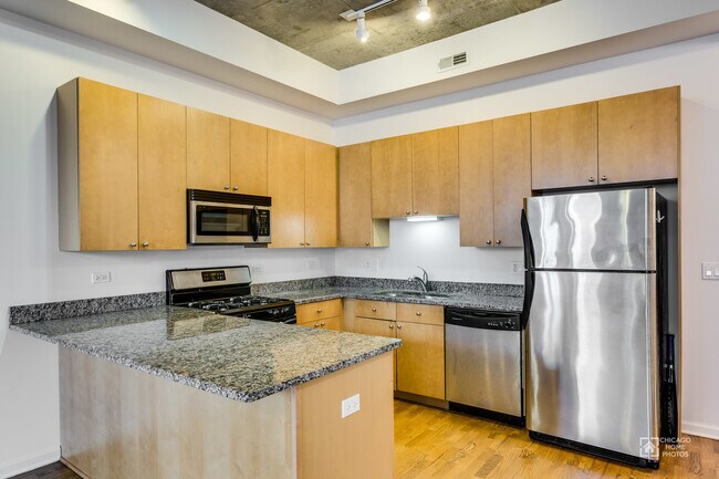 Photo - 1464 S Michigan Ave