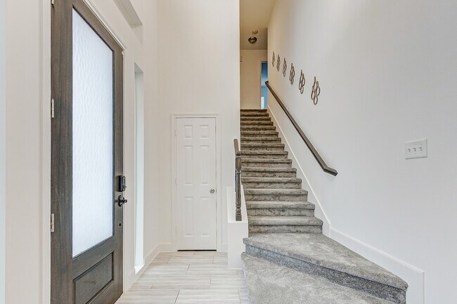 Photo - 14510 Sanour Dr