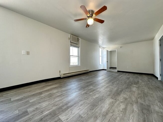 211 Green Bay Rd Unit 4