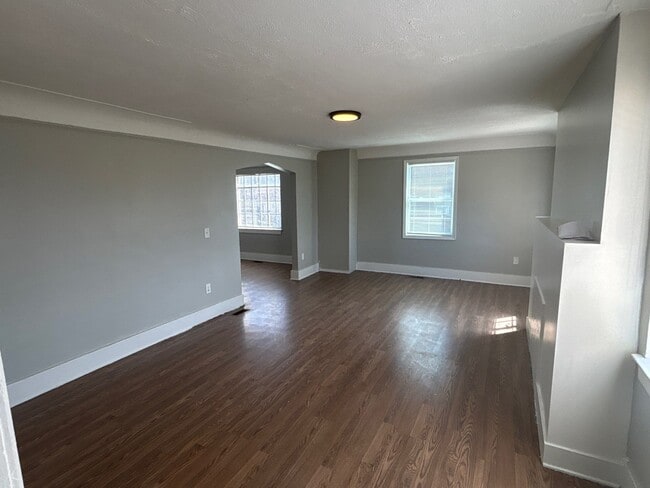 Photo - 15065 Gilchrist St