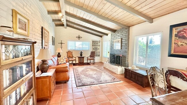 Photo - Beautifully Appointed & Fully Furnished, S...