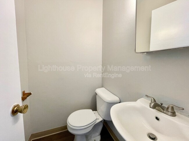 Photo - 2855 Taft Ave SW Unit 5