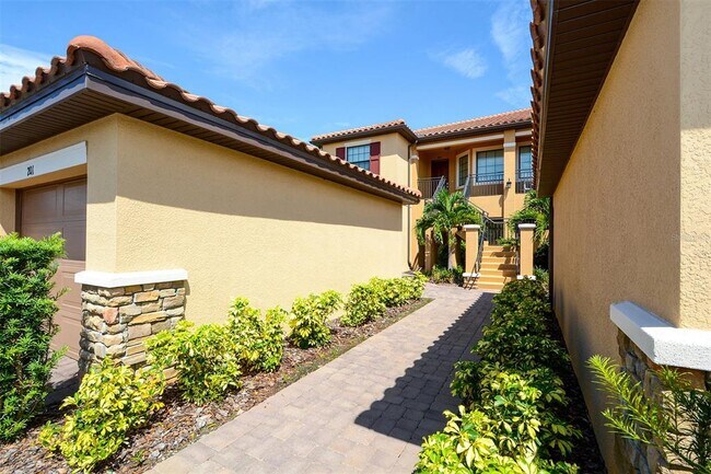 Photo - 13737 Messina Loop Unit 202