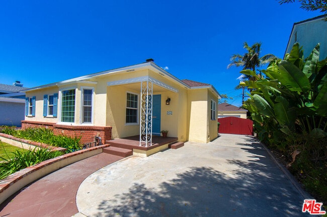 Photo - 6353 W 82nd St