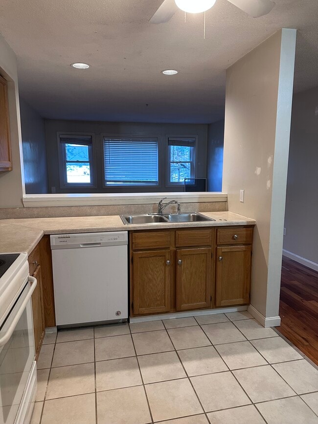 Photo - 18 Smithwheel Rd