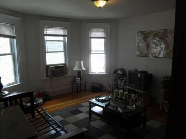 Photo - 36 Brackett St Unidad 3