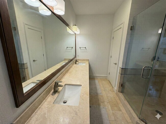 Photo - 5707 Schuler St