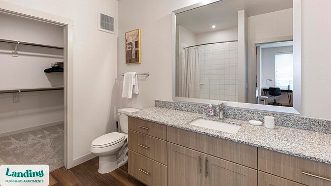 Photo - 255 Williamsburg Pkwy Unidad G301