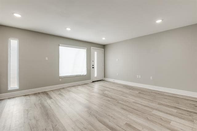 Photo - 4915 Bryan St Unit 203