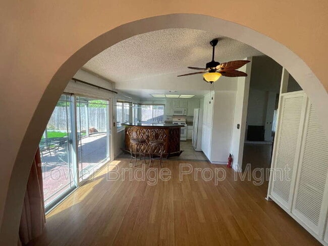 Photo - 9400 Appalachian Dr