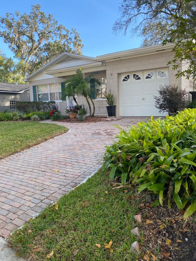 Photo - 612 Stetson St