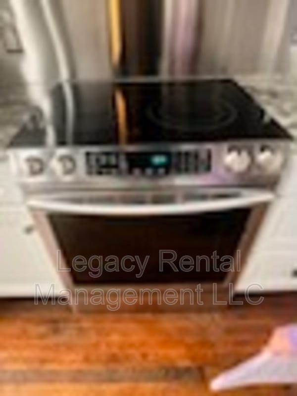 Photo - 324 Allen St