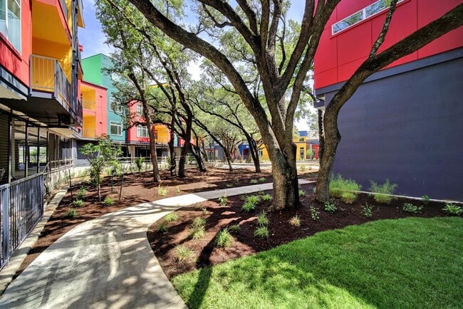 Photo - 13130 Pond Springs Rd Unidad 3318