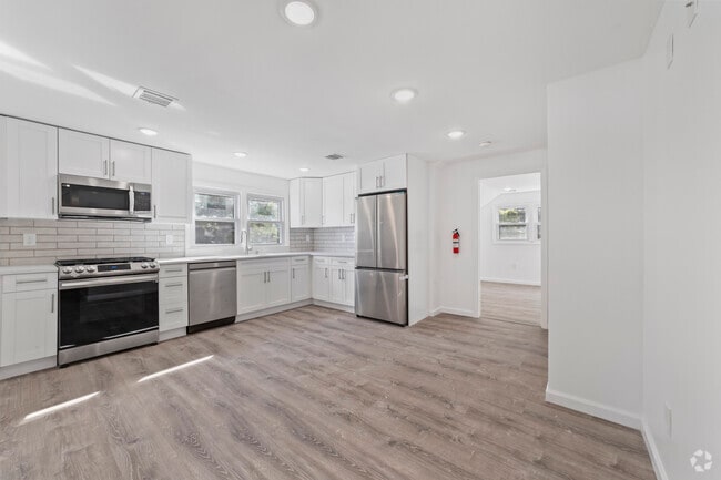 Building Photo - 41 Hoffman St Unit 2 Rental
