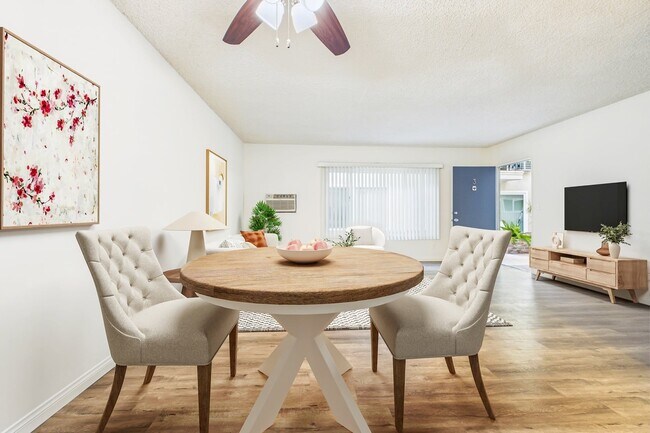 Buffalo Sherman Oaks Apartments