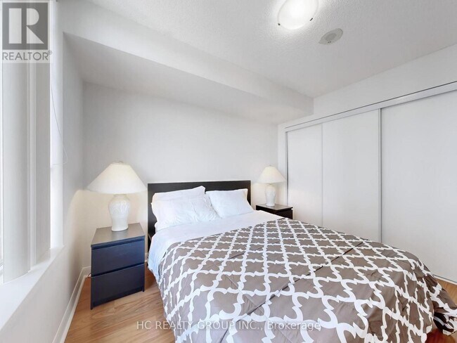 Photo - 25 Town Centre Court Unit 2509