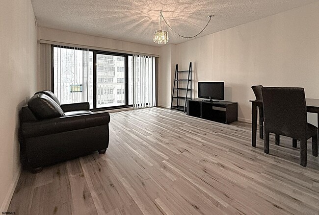 Photo - 3101 Boardwalk Unit 1012-2