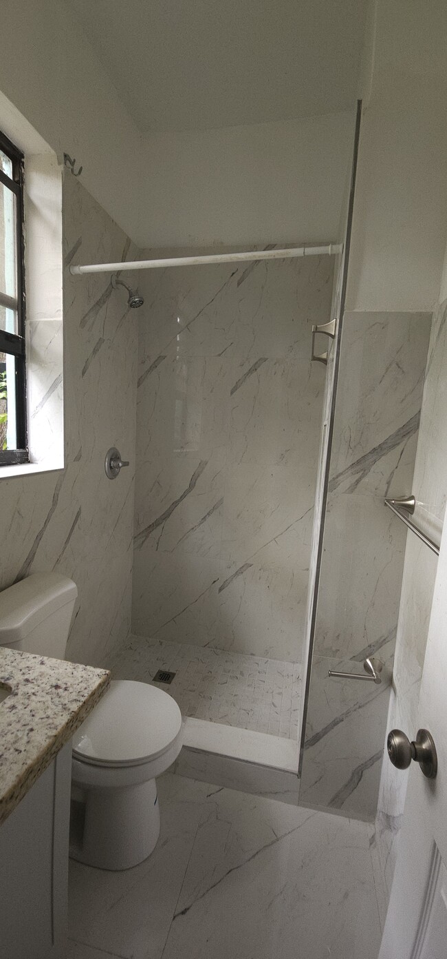 Photo - 1575 NE 141st St