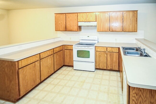 Photo - Spacious 3BR/2BA Fourplex with Private Backyard Unidad 308 S 40th -  A