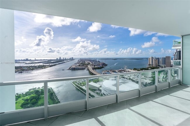 Building Photo - 900 Biscayne Blvd Unit 4802 Rental