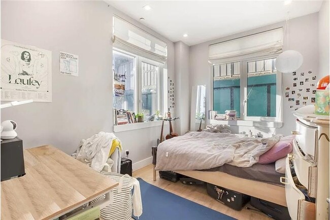 Photo - 1132 Broadway