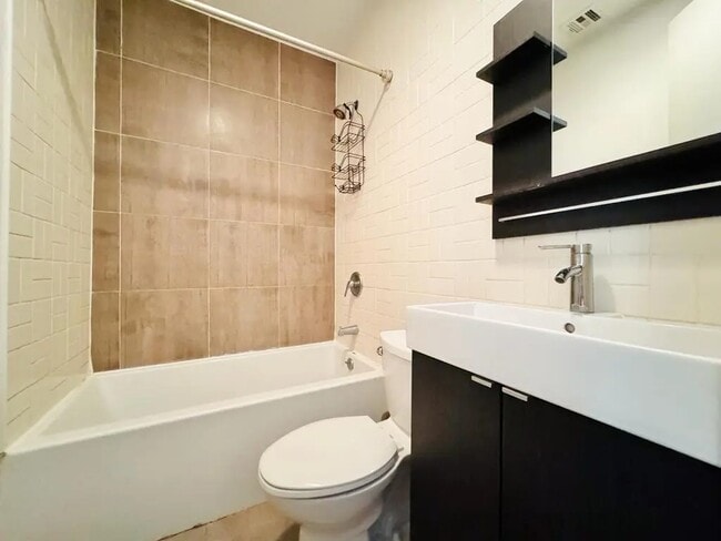 Photo - Furnished room/NOT APARTMENT Unit 2