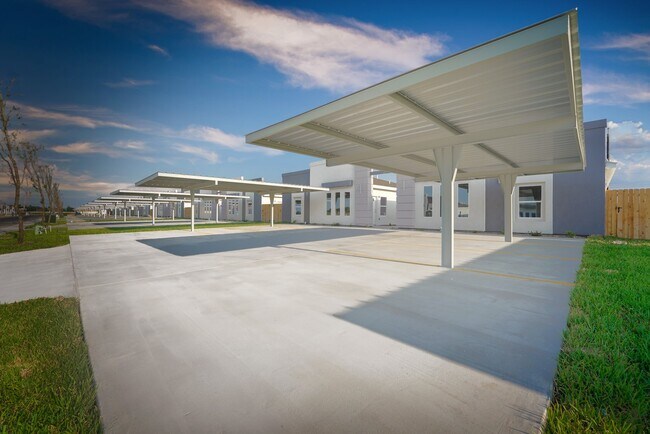 Photo - 84 E La Vista Ave Unidad 3