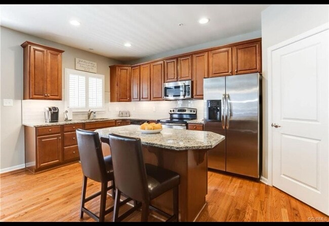 Photo - Beautiful 3 Bedroom Townhouse in West Broad Village