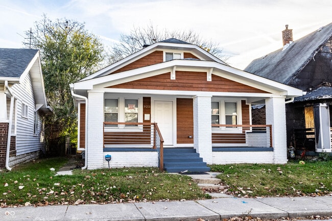 Photo - 925 N Oxford St