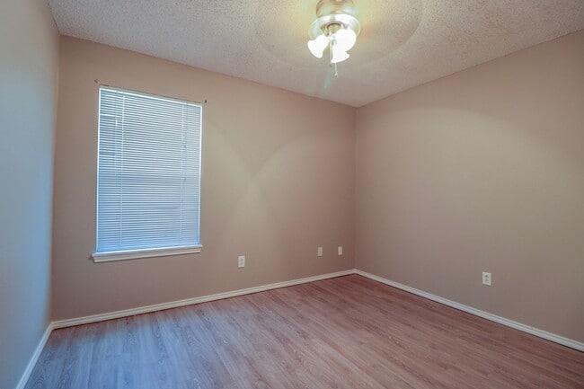 Photo - 2415 87th St Unit A