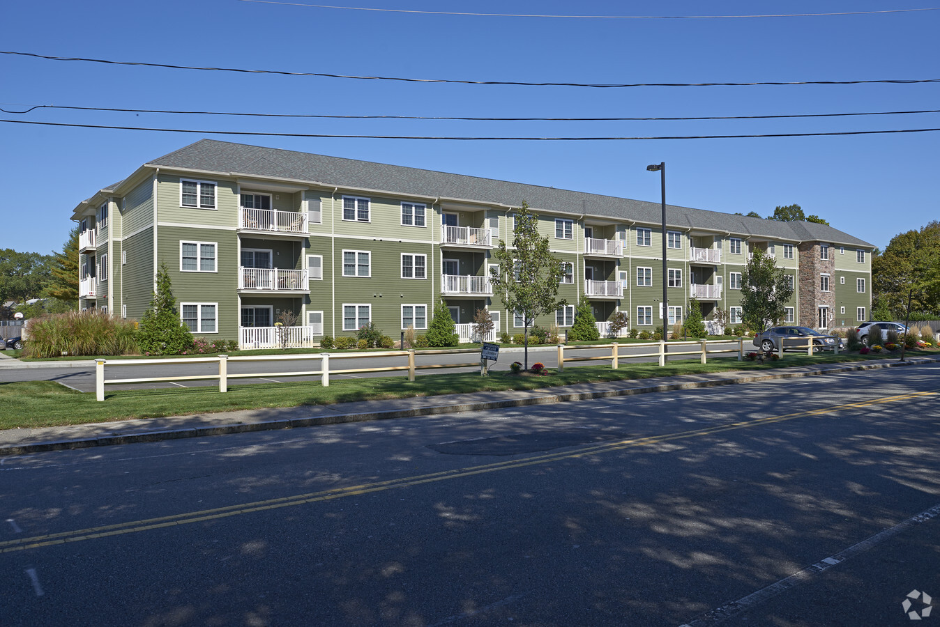 Oak Place Apartments - Oak Place Apartments