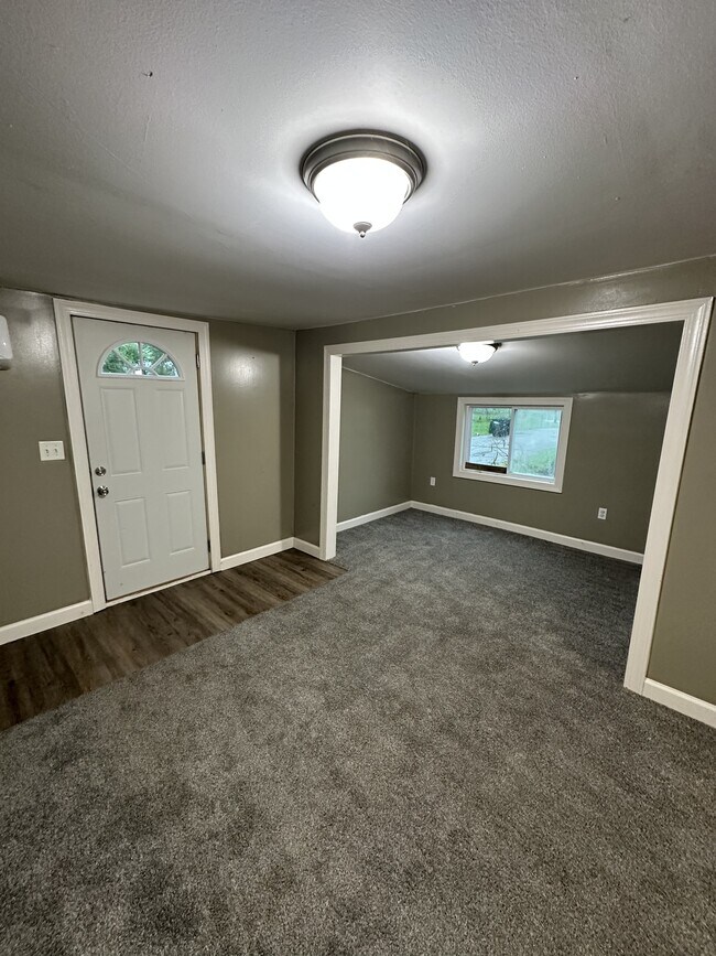 Photo - 620 S Gharkey St