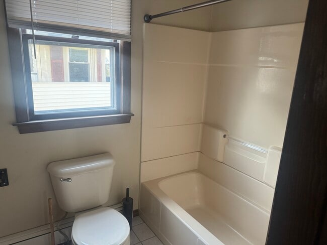 Photo - 21 Mason St Unit 2