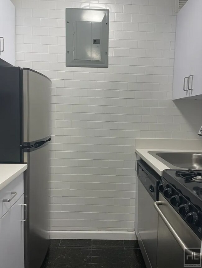 Photo - EAST 56 STREET Unidad 6H