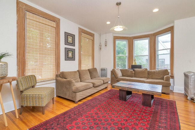 Photo - 48 Stelfox St