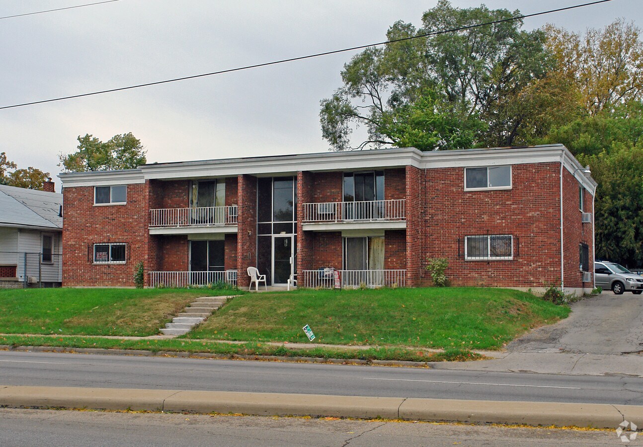 Photo - 911 N Gettysburg Ave Apartments