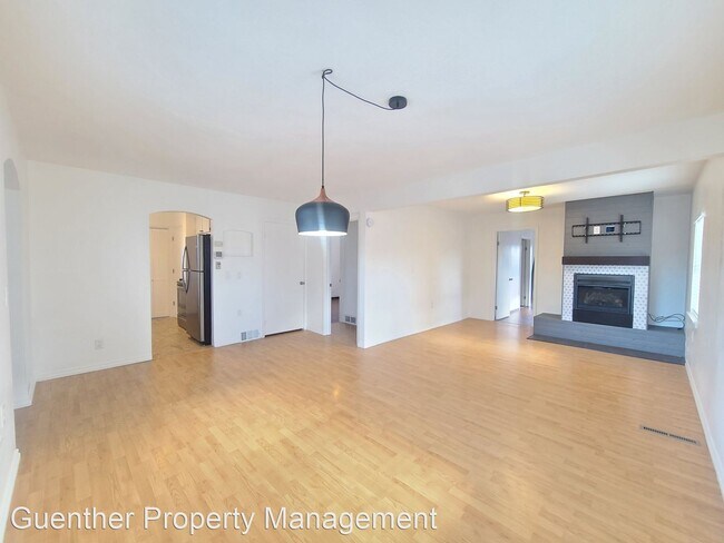 3 br, 3.5 bath House - 2612 N Napa St - 3 br, 3.5 bath House - 2612 N Napa St