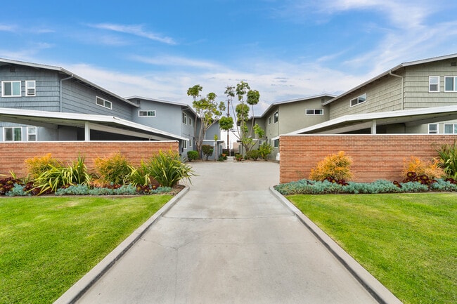 Photo - Stadium Village Apartments