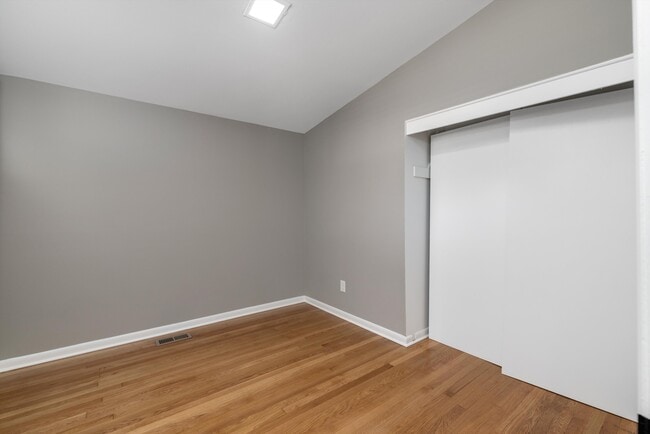 Photo - 1050 Brooklawn Dr