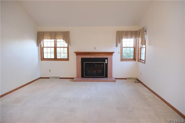 Photo - 20 Southwick Dr