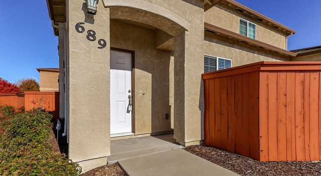 Building Photo - 689 Mission de Oro Dr