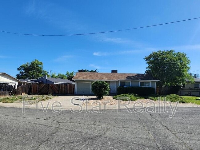 Photo - 544 Laurel Dr