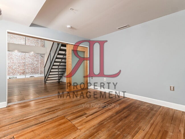 Photo - 106 N High St Unit 101