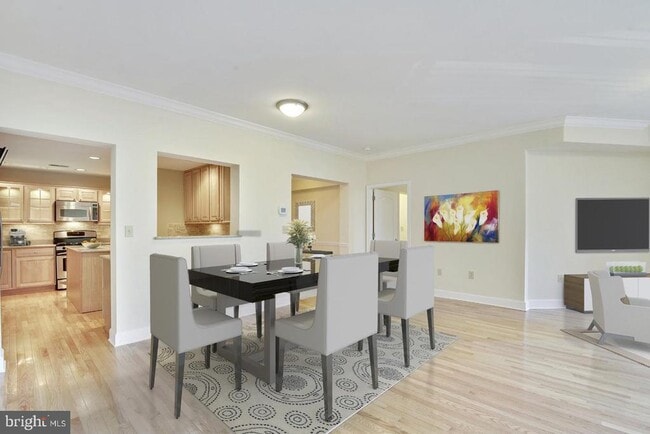 Photo - 502 W Broad St Unit 310