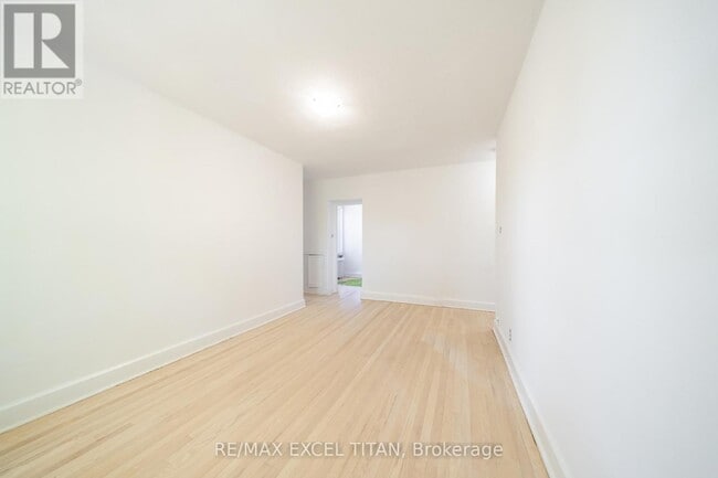 Photo - 1 Mallory Gardens Unit 31