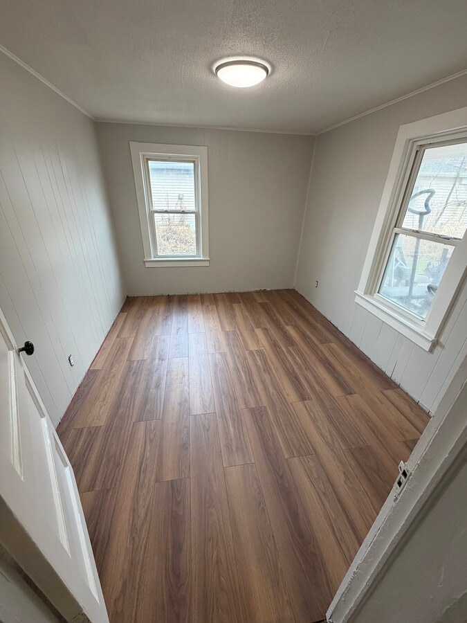 Photo - 913 Farnsworth Rd Unit C